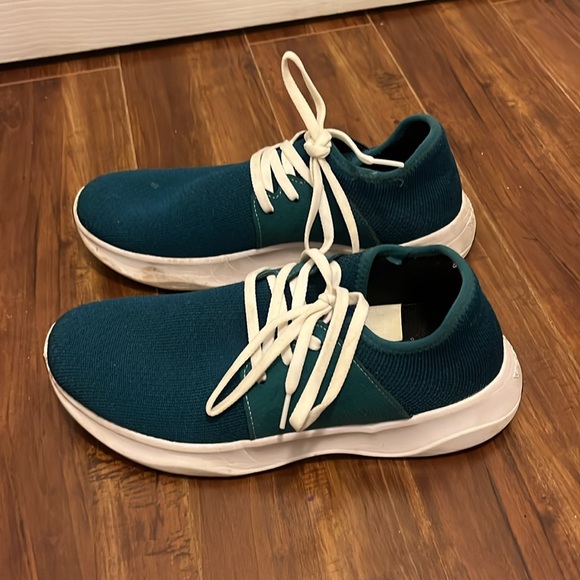 Teal Vessi Women's Everyday Classic - Picture 2 of 3